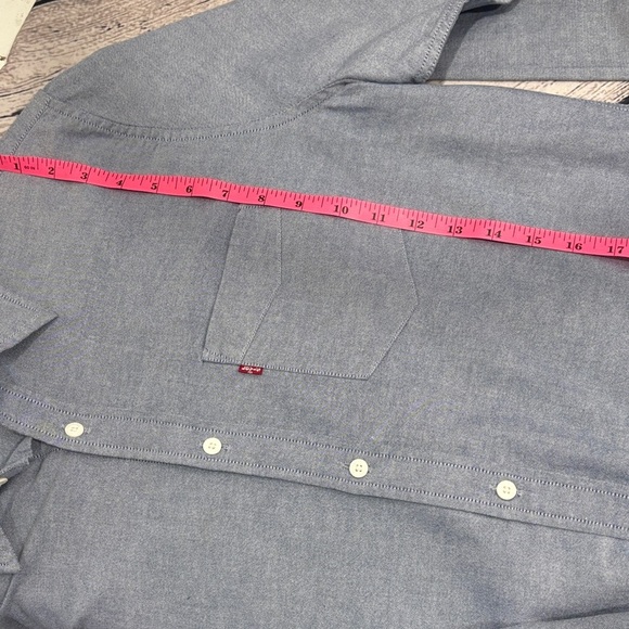Levi's Men's Blue Button-Down Shirt - Picture 8 of 10